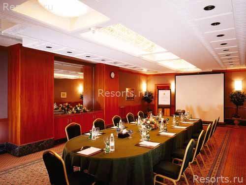 Renaissance Hotel Dubai 19